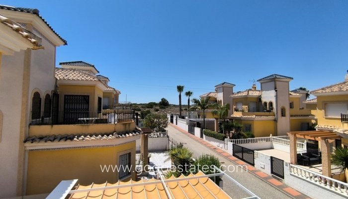 Te koop - Huis - Vrijstaande Villa - Algorfa - Algorfa Centro