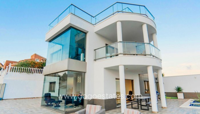 Te koop - Huis - Vrijstaande Villa - Rojales - Ciudad Quesada