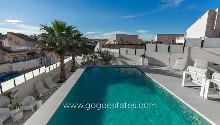 Te koop - Huis - Vrijstaande Villa - Rojales - Ciudad Quesada