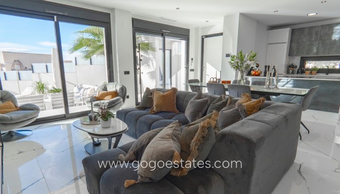 Te koop - Huis - Vrijstaande Villa - Rojales - Ciudad Quesada