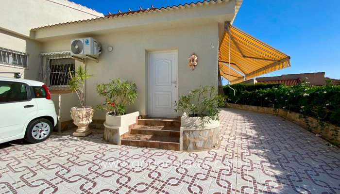 Te koop - Huis - Vrijstaande Villa - Rojales - Ciudad Quesada