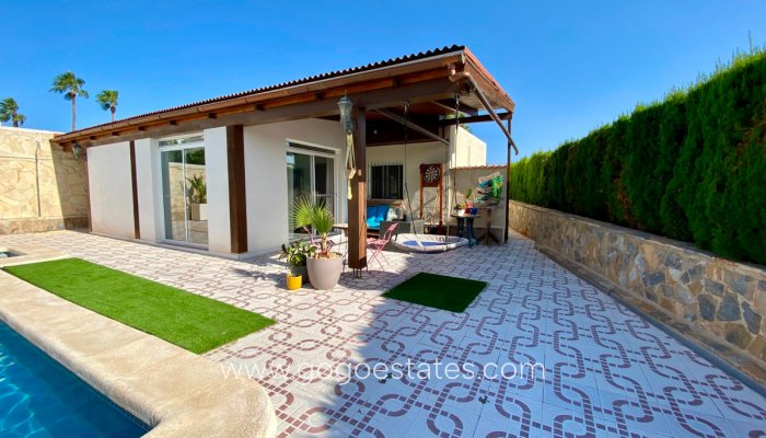 Te koop - Huis - Vrijstaande Villa - Rojales - Ciudad Quesada