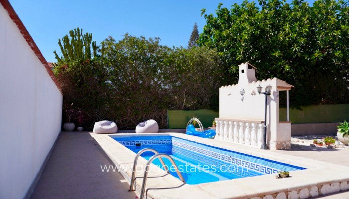 Te koop - Huis - Vrijstaande Villa - Rojales - Ciudad Quesada