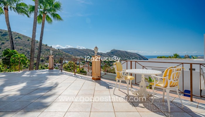 Te koop - Huis - Vrijstaande Villa - Teulada - Moraira