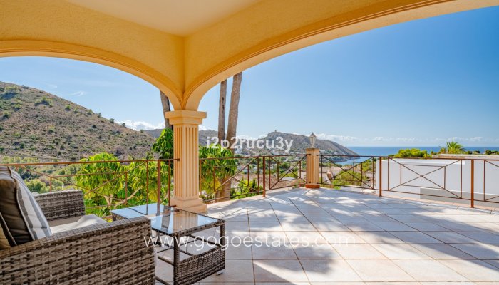 Te koop - Huis - Vrijstaande Villa - Teulada - Moraira