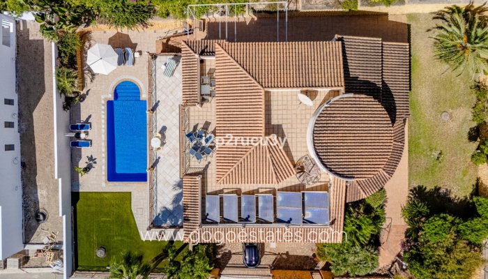 Te koop - Huis - Vrijstaande Villa - Teulada - Moraira