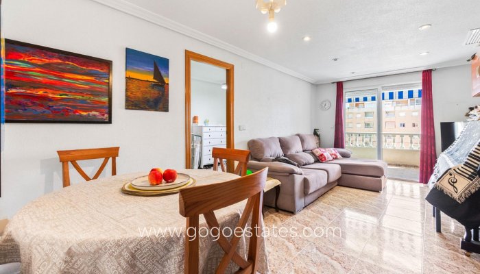 Te koop - Appartement - Appartement op de middelste verdieping - Torrevieja - Torrevieja Centro