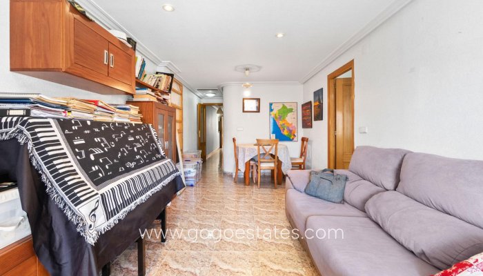 Te koop - Appartement - Appartement op de middelste verdieping - Torrevieja - Torrevieja Centro