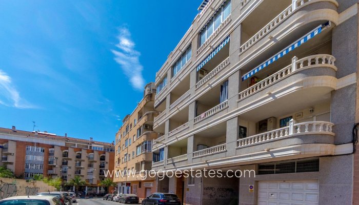 Te koop - Appartement - Appartement op de middelste verdieping - Torrevieja - Torrevieja Centro