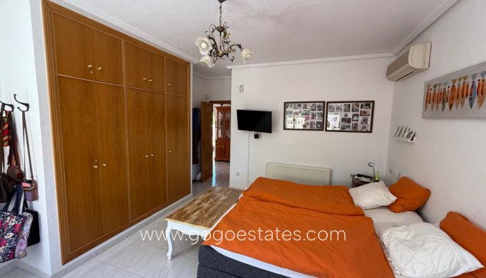 Te koop - Huis - Vrijstaande Villa - Orihuela - Orihuela Costa