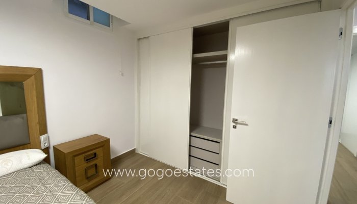 Te koop - Huis - Vrijstaande Villa - Orihuela - Villamartin