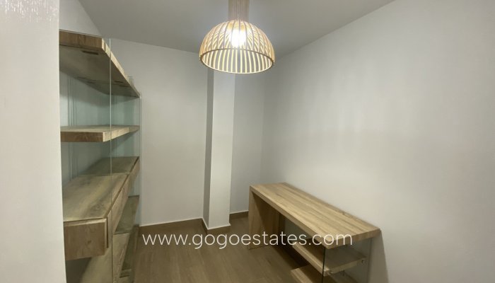 Te koop - Huis - Vrijstaande Villa - Orihuela - Villamartin