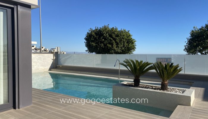 Te koop - Huis - Vrijstaande Villa - Orihuela - Villamartin