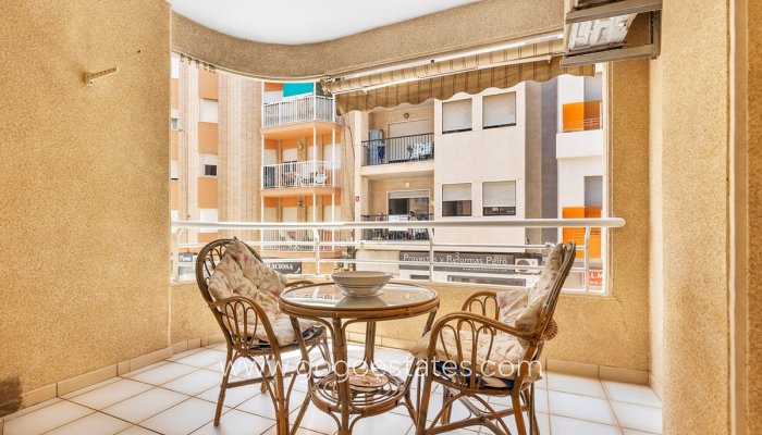 Te koop - Appartement - Appartement op de middelste verdieping - Torrevieja - La Mata