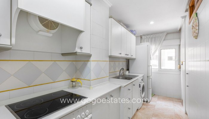 Te koop - Appartement - Appartement op de middelste verdieping - Torrevieja - La Mata