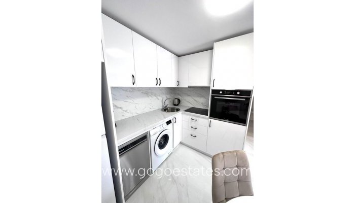 Te koop - Appartement - Appartement op de middelste verdieping - Torrevieja - Playa del Cura