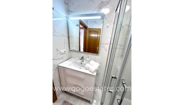 Te koop - Appartement - Appartement op de middelste verdieping - Torrevieja - Playa del Cura