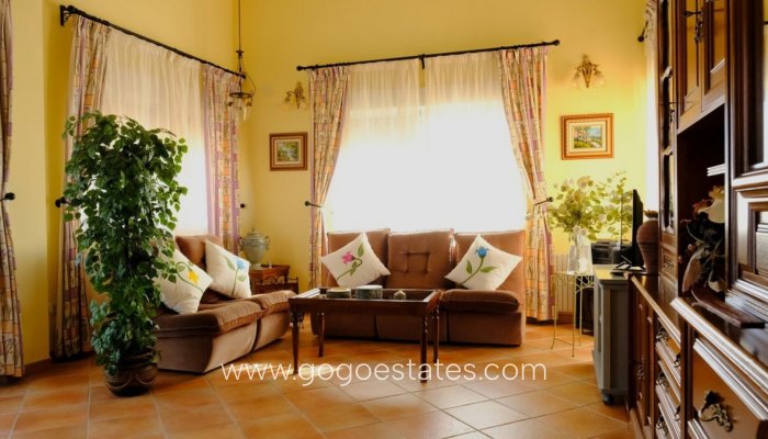 Te koop - Huis - Finca - Cortijo - Orihuela - Orihuela Centro