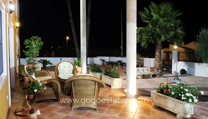 Te koop - Huis - Finca - Cortijo - Orihuela - Orihuela Centro