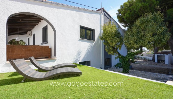 Te koop - Huis - Vrijstaande Villa - Calpe - Calpe Centro