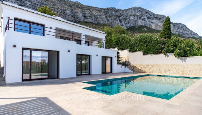 Te koop - Huis - Vrijstaande Villa - Dénia - Denia Centro