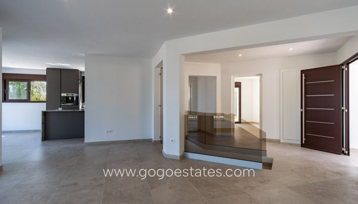 Te koop - Huis - Vrijstaande Villa - Dénia - Denia Centro