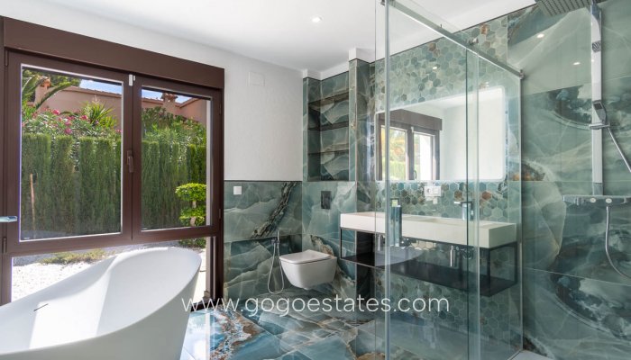 Te koop - Huis - Vrijstaande Villa - Dénia - Denia Centro