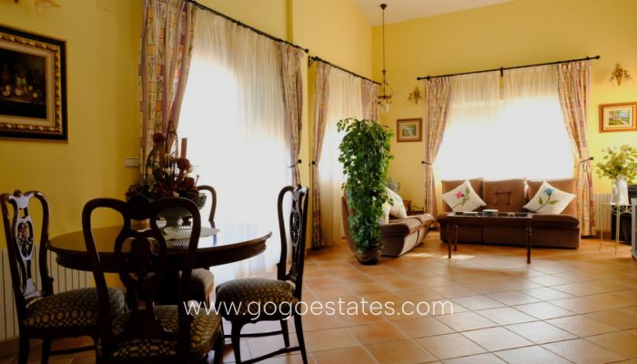 Te koop - Huis - Vrijstaande Villa - Orihuela - Orihuela Centro