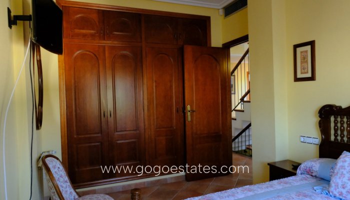 Te koop - Huis - Vrijstaande Villa - Orihuela - Orihuela Centro