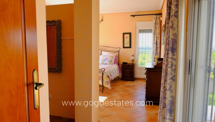 Te koop - Huis - Vrijstaande Villa - Orihuela - Orihuela Centro