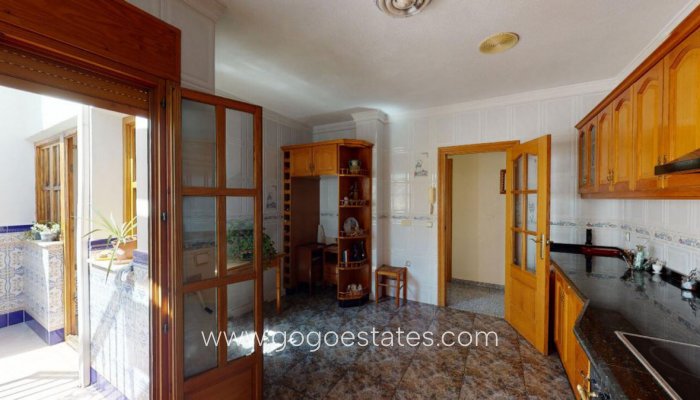 Revente - Maison - Villa Individuelle - Sax - Sax Centro