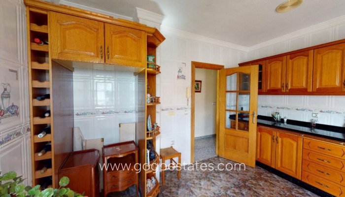 Revente - Maison - Villa Individuelle - Sax - Sax Centro