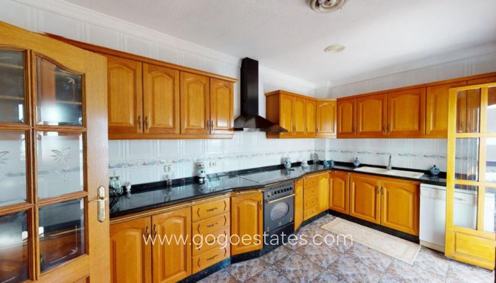 Revente - Maison - Villa Individuelle - Sax - Sax Centro