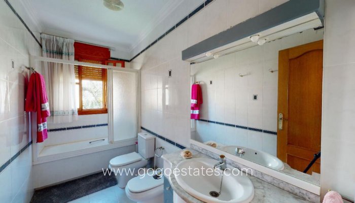 Revente - Maison - Villa Individuelle - Sax - Sax Centro