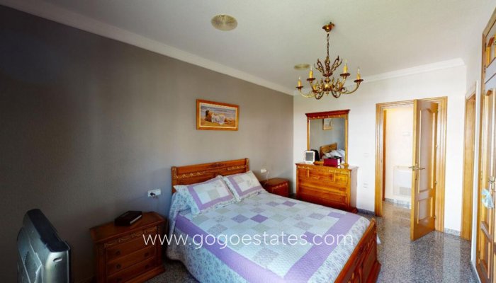 Revente - Maison - Villa Individuelle - Sax - Sax Centro