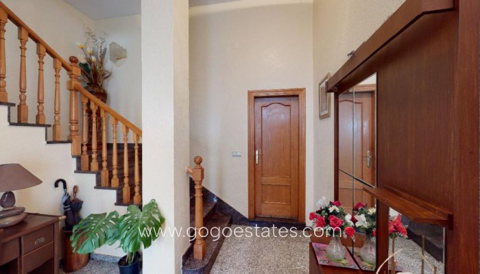 Revente - Maison - Villa Individuelle - Sax - Sax Centro