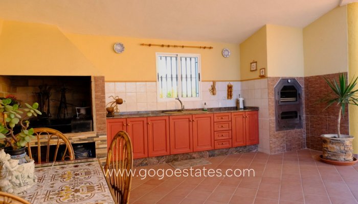 Te koop - Huis - Vrijstaande Villa - Orihuela - Orihuela Centro