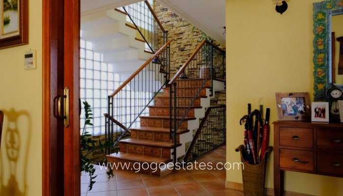 Te koop - Huis - Vrijstaande Villa - Orihuela - Orihuela Centro