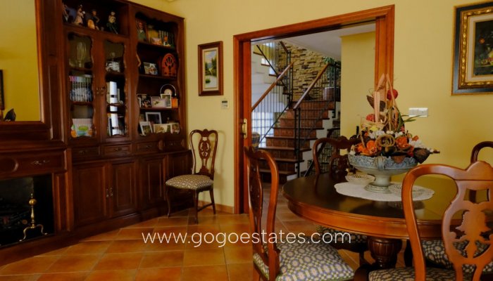 Te koop - Huis - Vrijstaande Villa - Orihuela - Orihuela Centro