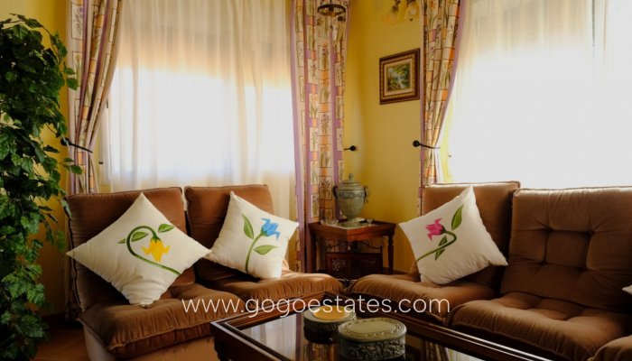 Te koop - Huis - Vrijstaande Villa - Orihuela - Orihuela Centro