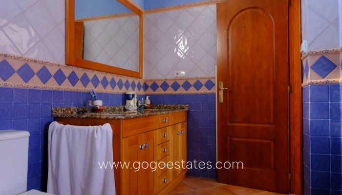 Te koop - Huis - Vrijstaande Villa - Orihuela - Orihuela Centro