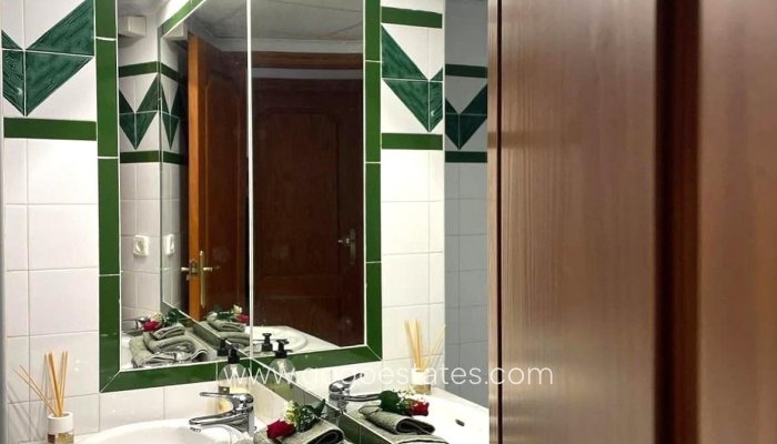 Te koop - Appartement - Penthouse Duplex - Torrevieja - Torrevieja Centro