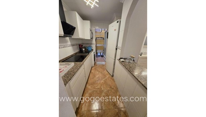 Te koop - Appartement - Appartement op de middelste verdieping - Torrevieja - Torrevieja Centro