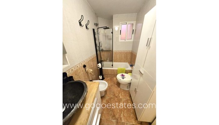 Te koop - Appartement - Appartement op de middelste verdieping - Torrevieja - Torrevieja Centro