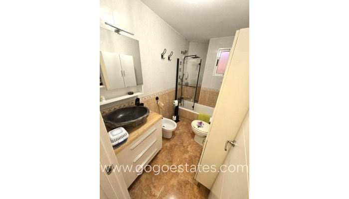 Te koop - Appartement - Appartement op de middelste verdieping - Torrevieja - Torrevieja Centro