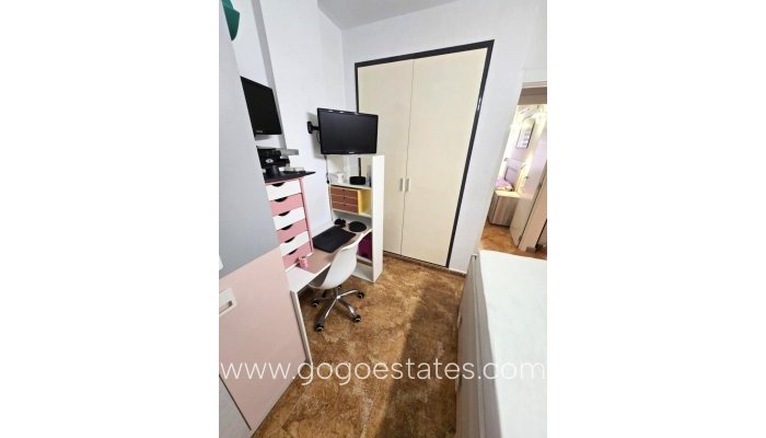 Te koop - Appartement - Appartement op de middelste verdieping - Torrevieja - Torrevieja Centro