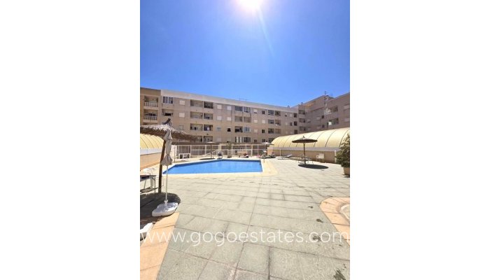 Te koop - Appartement - Appartement op de middelste verdieping - Torrevieja - Torrevieja Centro
