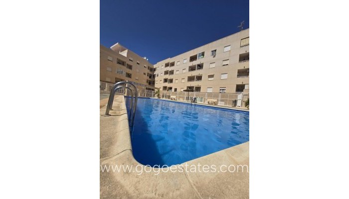 Te koop - Appartement - Appartement op de middelste verdieping - Torrevieja - Torrevieja Centro