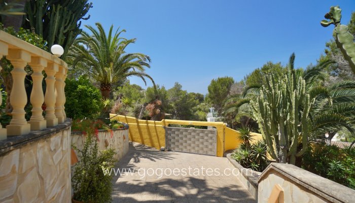 Te koop - Huis - Vrijstaande Villa - Teulada - Moraira