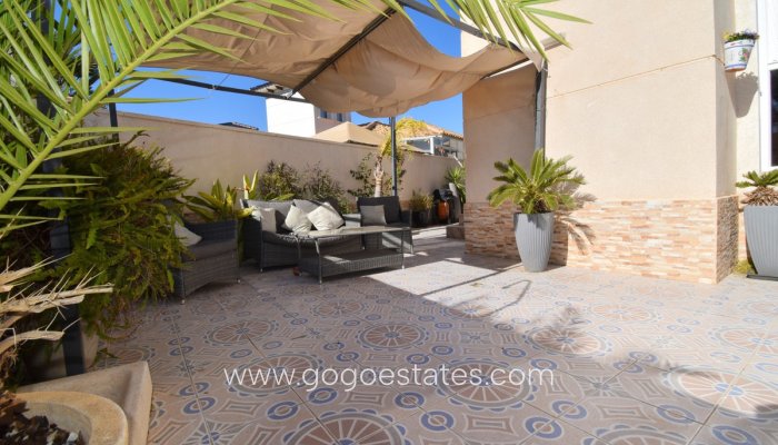 Te koop - Huis - Vrijstaande Villa - Orihuela - Playa Flamenca